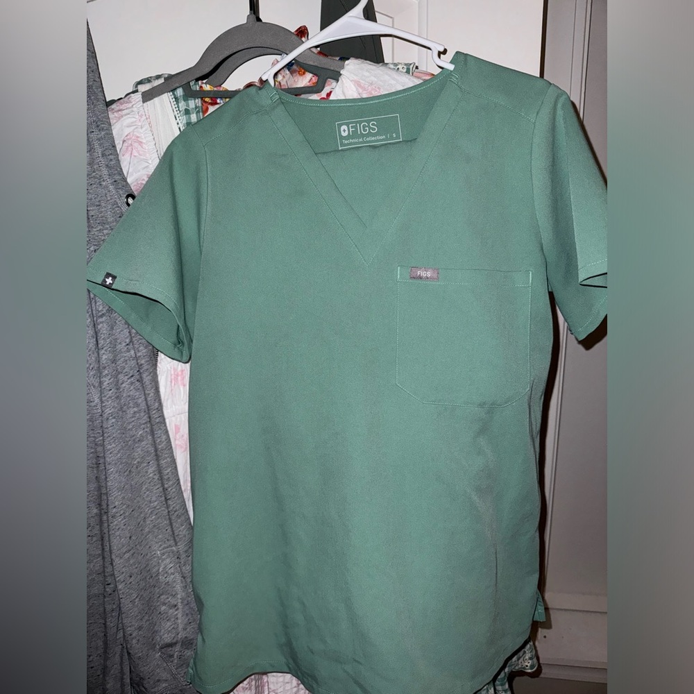 COPY - Figs scrubs